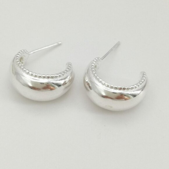 Sterling silver Crescent Hoop Earrings Hoops 🆕 - Picture 8 of 8